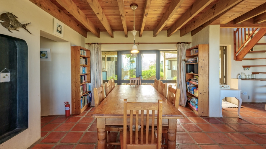 6 Bedroom Property for Sale in Suiderstrand Western Cape